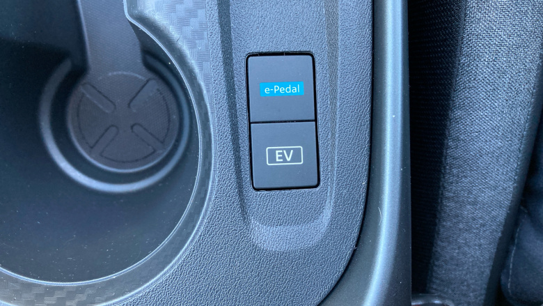 Nissan Juke 1.6 Hybrid N-Connecta 5dr Auto Hybrid Hatchback